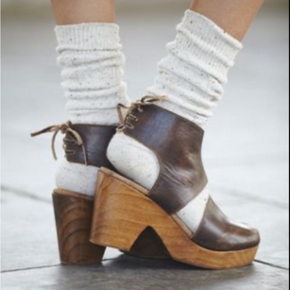 Free People desert gold clog